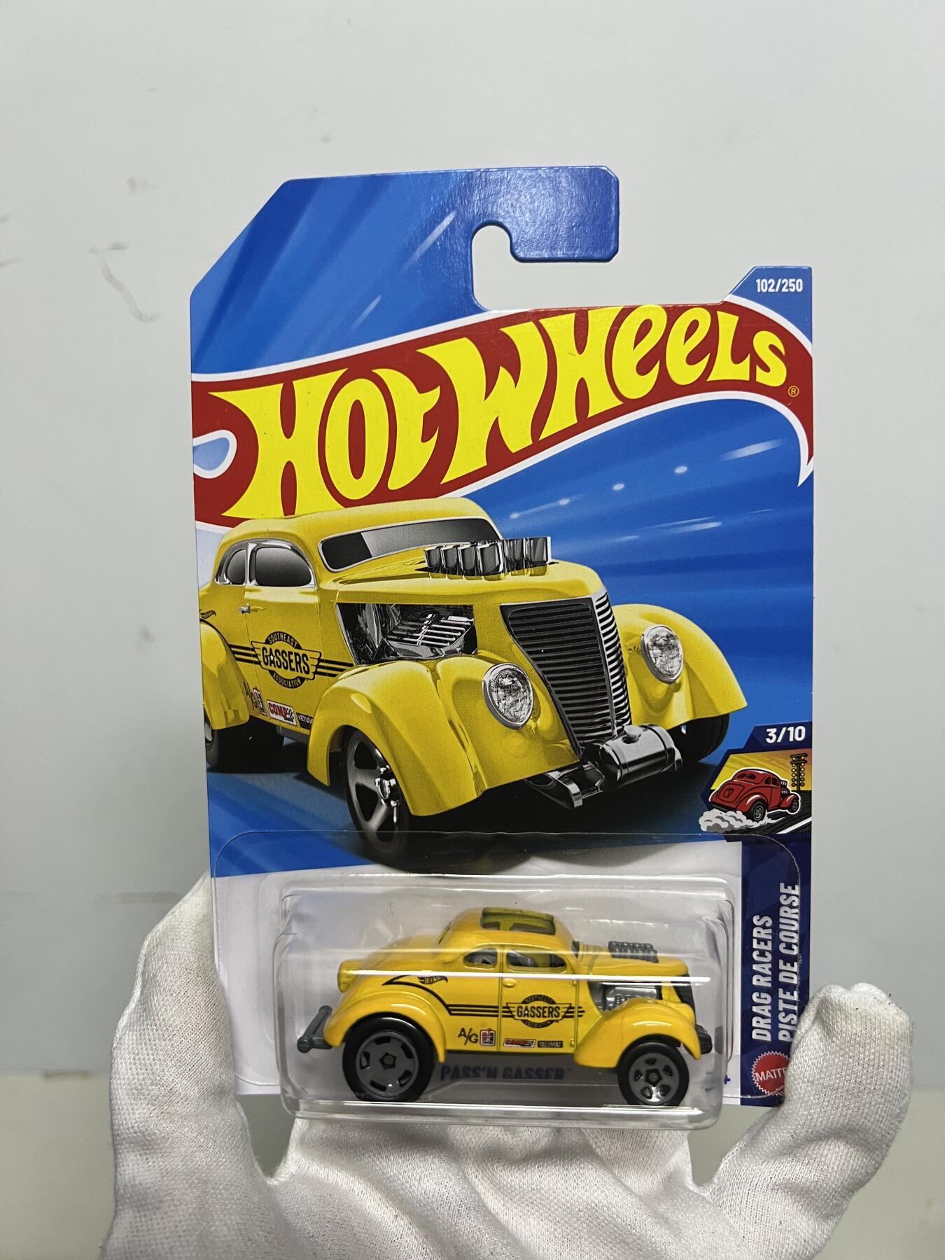 零元拍：风火轮吊卡'Pass’n Gasser37年福特加速车全新未拆