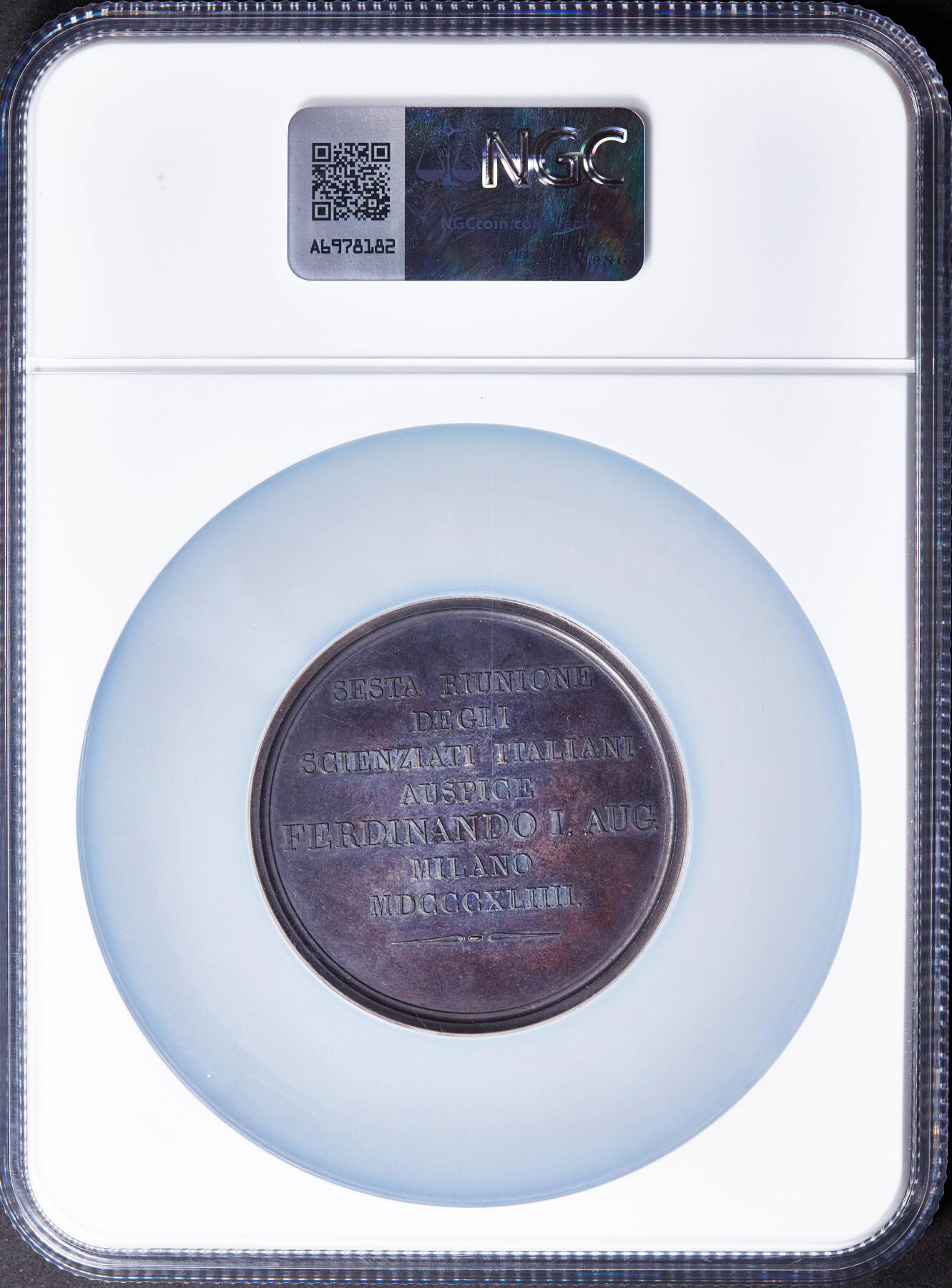 【俄甄集藏】“万象更新、马呈祥瑞”迎新春俄甄精品场-2026年(047)01-21 星期三 晚 19:30 全场包邮 意大利1844年纪念第六届国立科学家代表大会在米兰召开大铜章，NGC MS61，紫罗兰包浆，高浮雕，类精制底板，直径56mm