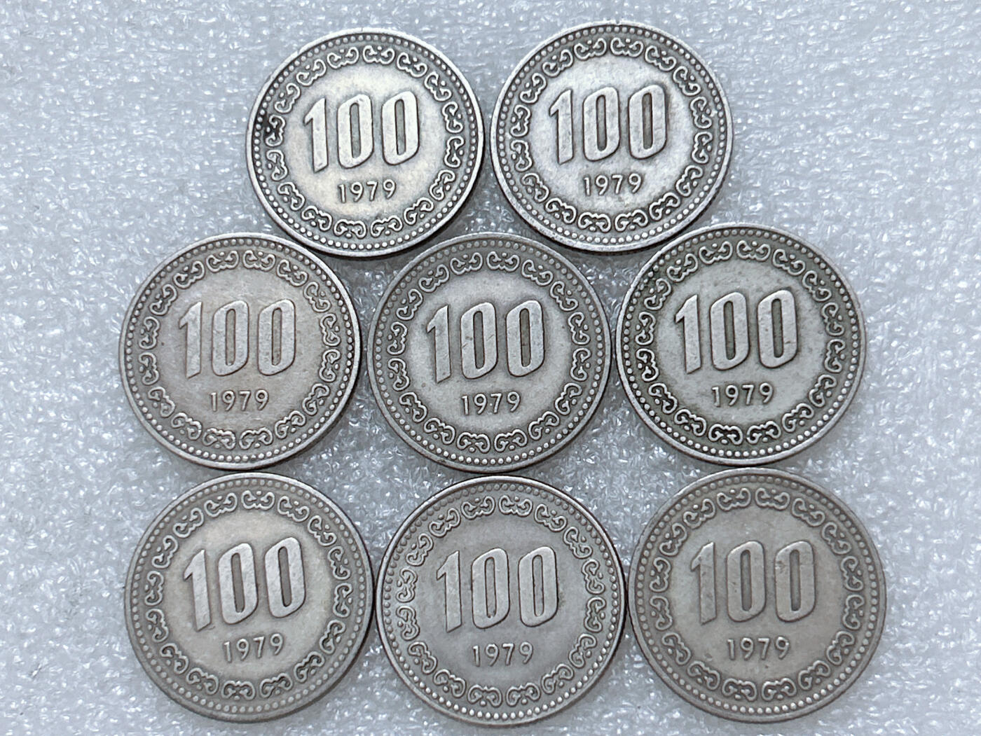 第一海外回流一元起拍收藏 散集专场  第293期 韩国1979年李舜臣100元 8枚