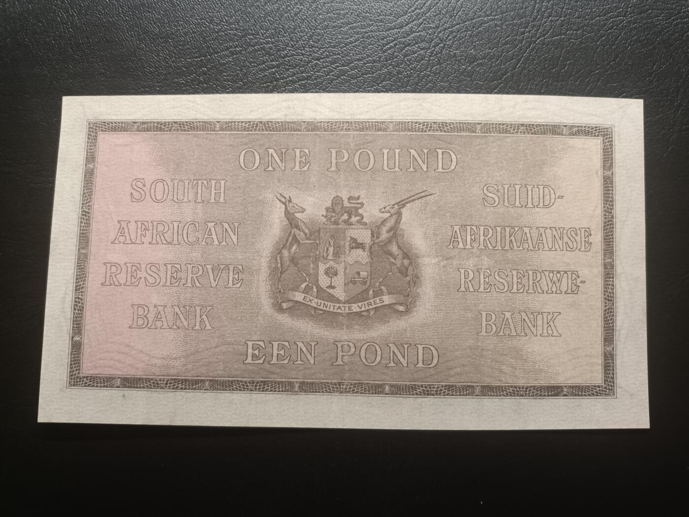 2026一月第三期，总213期 南非1938年1镑AUNC英文在上版本，稀有的二战前发行年份，布尔人发展元素的帆船牛车和国徽