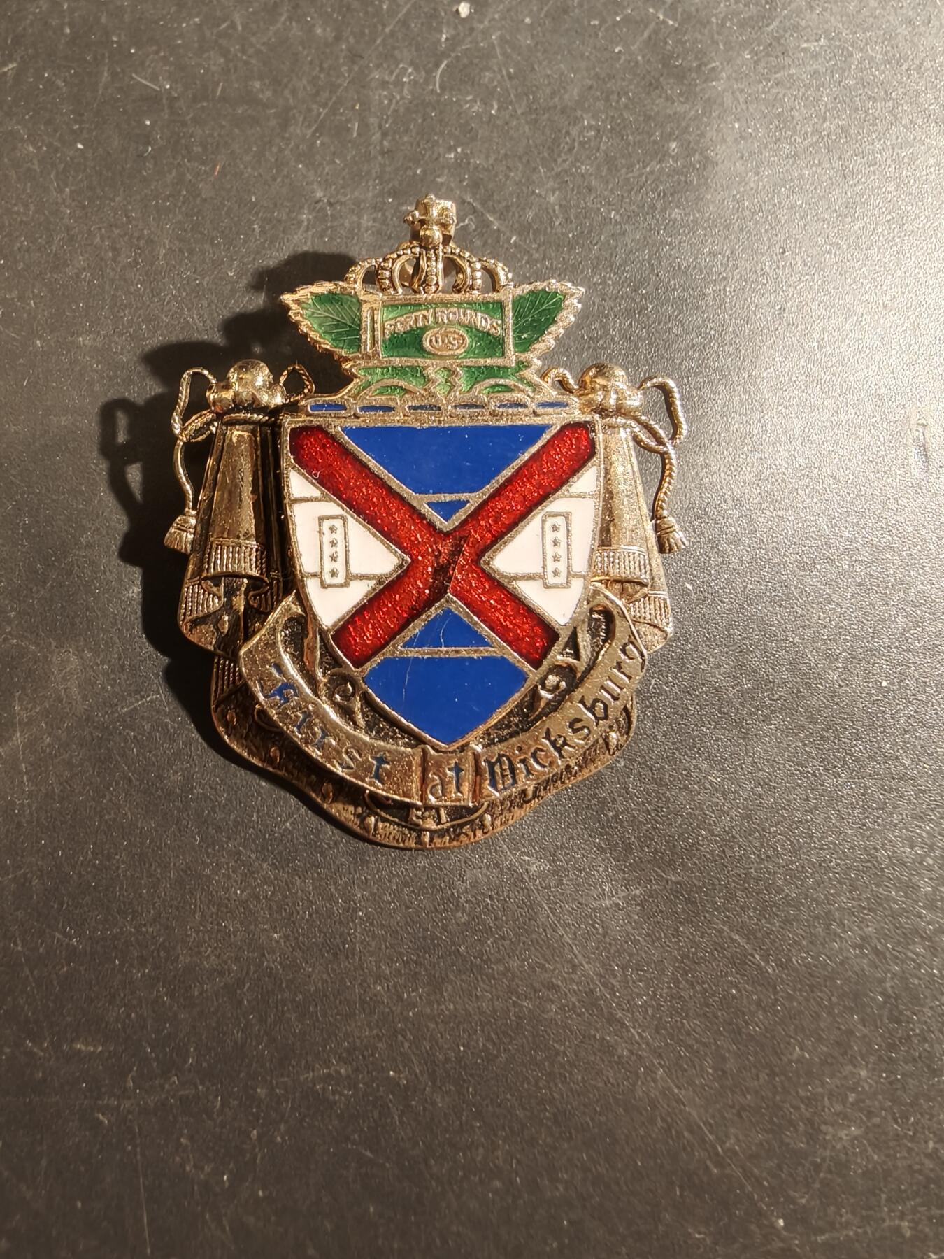 老王徽章第177期 美国陆军第13步兵团证章    二战时期横针版