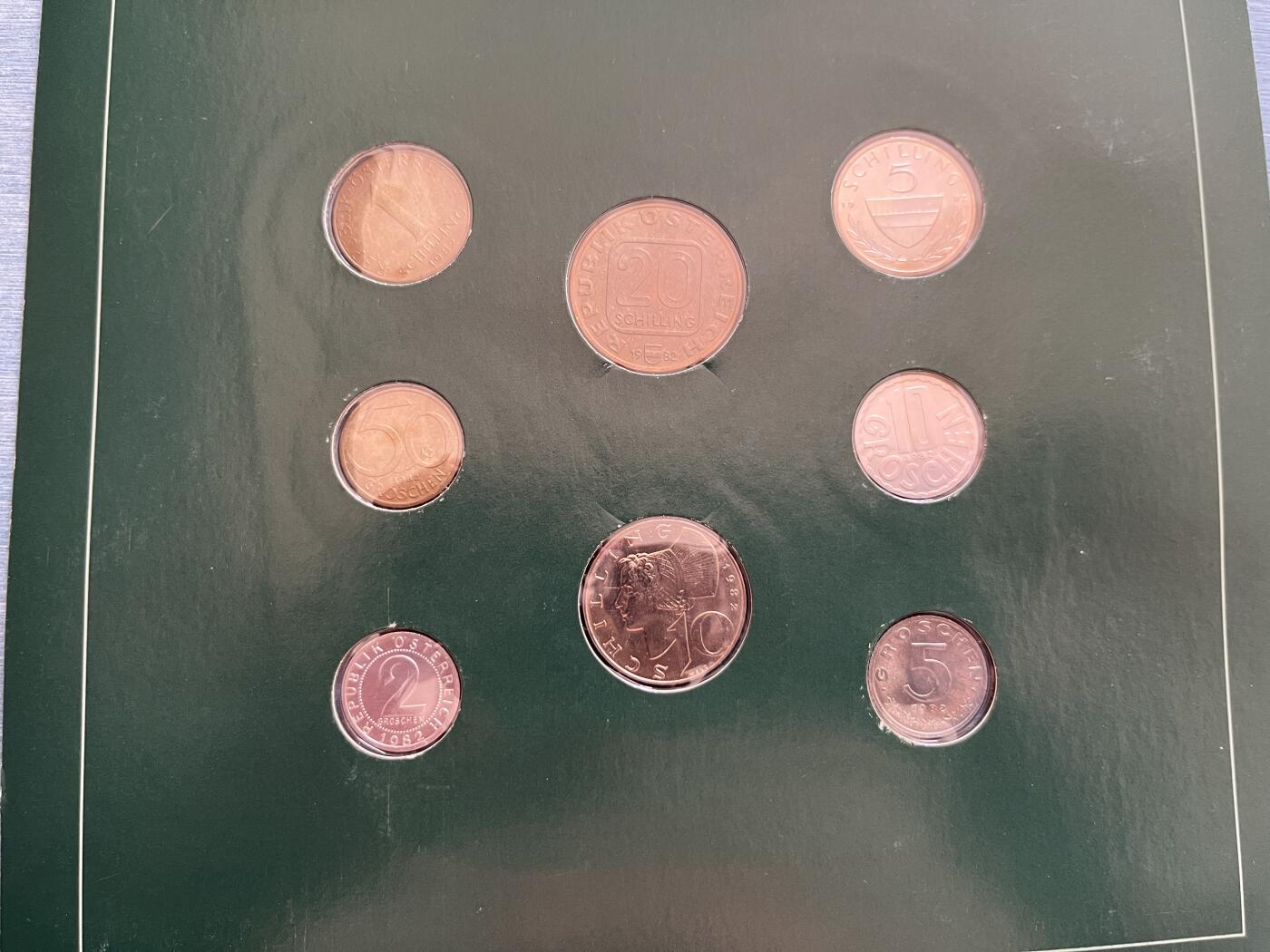 咖啡豆•收藏 2025年Jan_22th世界各国富兰克林套币拍卖 印度尼西亚/奥地利-世界各国UNC硬币套币富兰克林包装