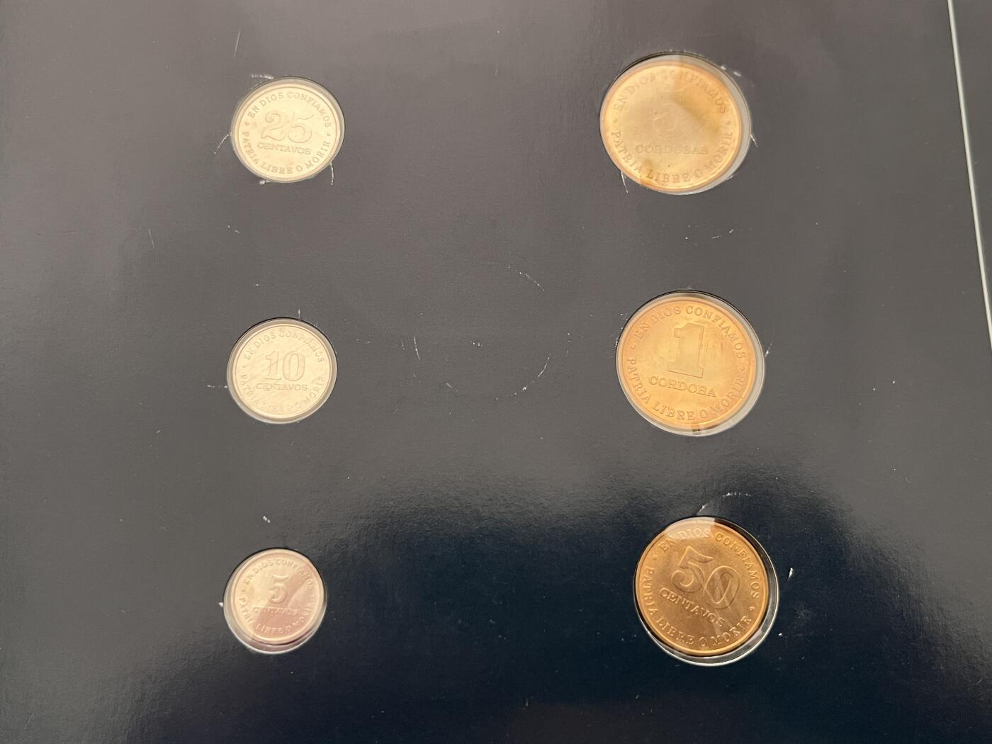 咖啡豆•收藏 2025年Jan_22th世界各国富兰克林套币拍卖 马尔代夫/尼加拉瓜-世界各国UNC硬币套币富兰克林包装