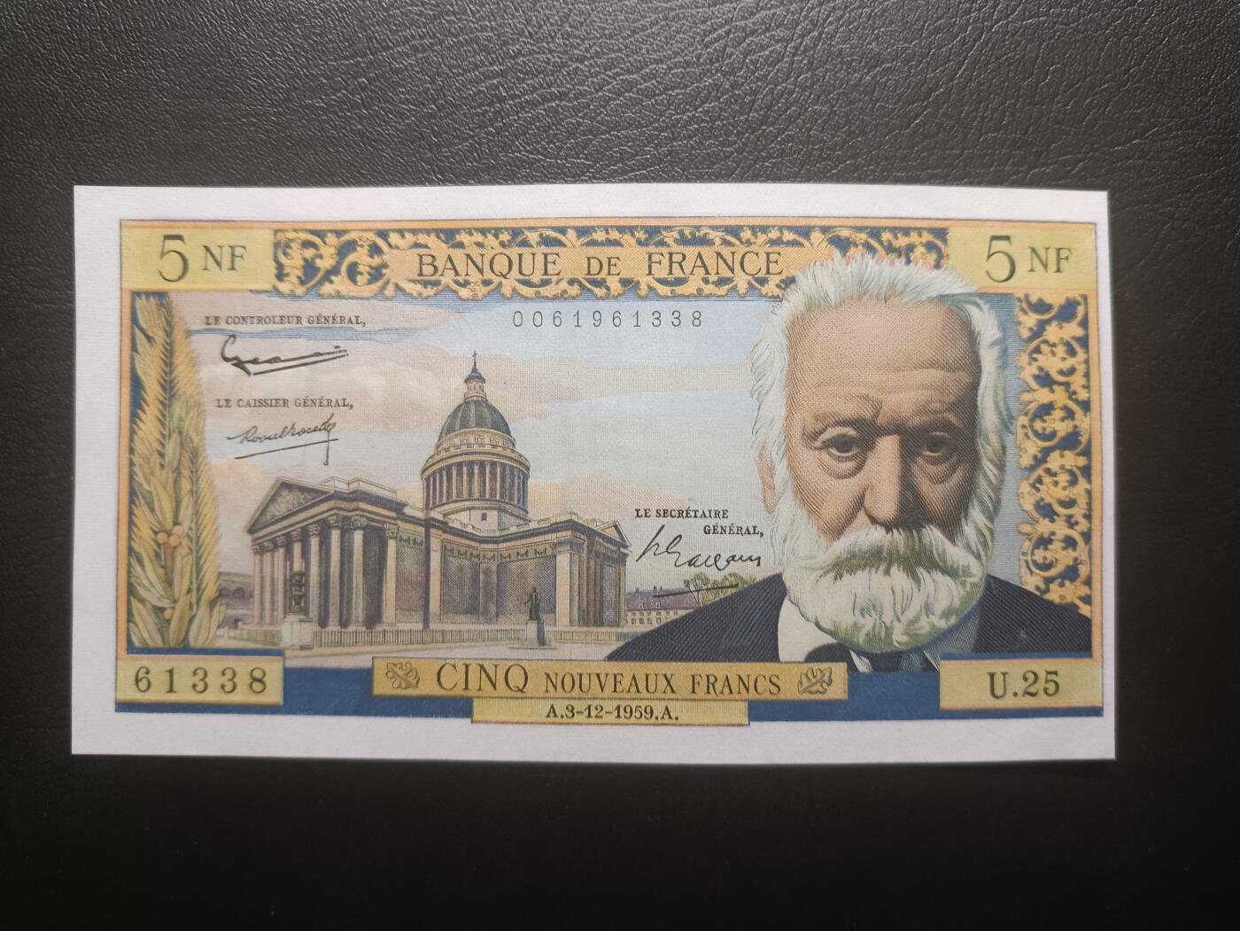 2026一月第三期，总213期 法国1959年5新法郎UNC-有针孔/疑似裁切，雨果和他的长眠之地