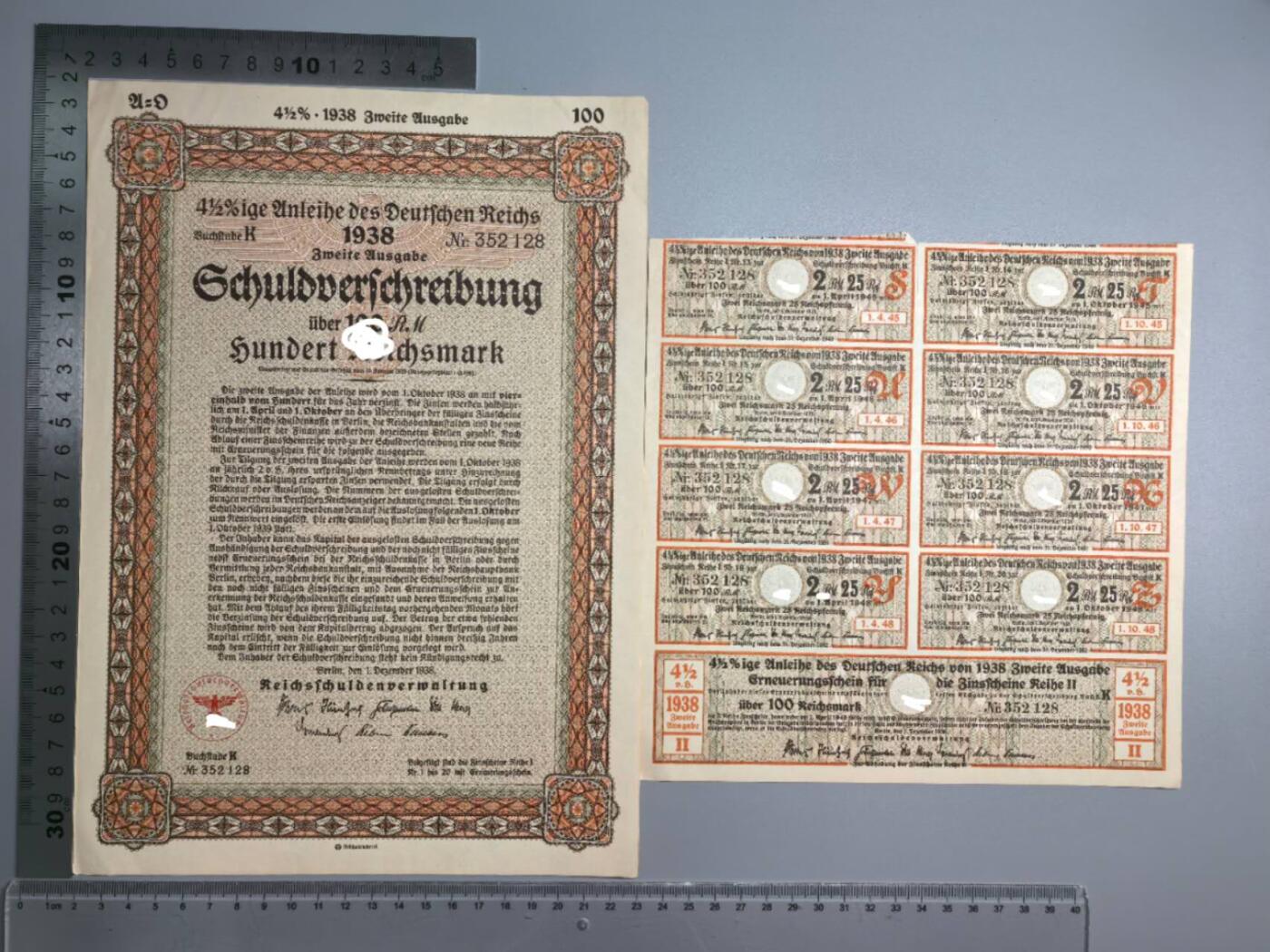 小驴勋章奖章收藏1月17日周六晚六点拍卖（珍爱和平，收藏战争，铭记历史，勿忘国耻，忠党爱国。有偿代拍，送拍规则在简介最后，参拍须阅读规则后再参拍，关系到运费包装发货时效真假辨别等关键信息，拍卖时不再发原图，看大图店主微信码在拍卖店铺介绍里）