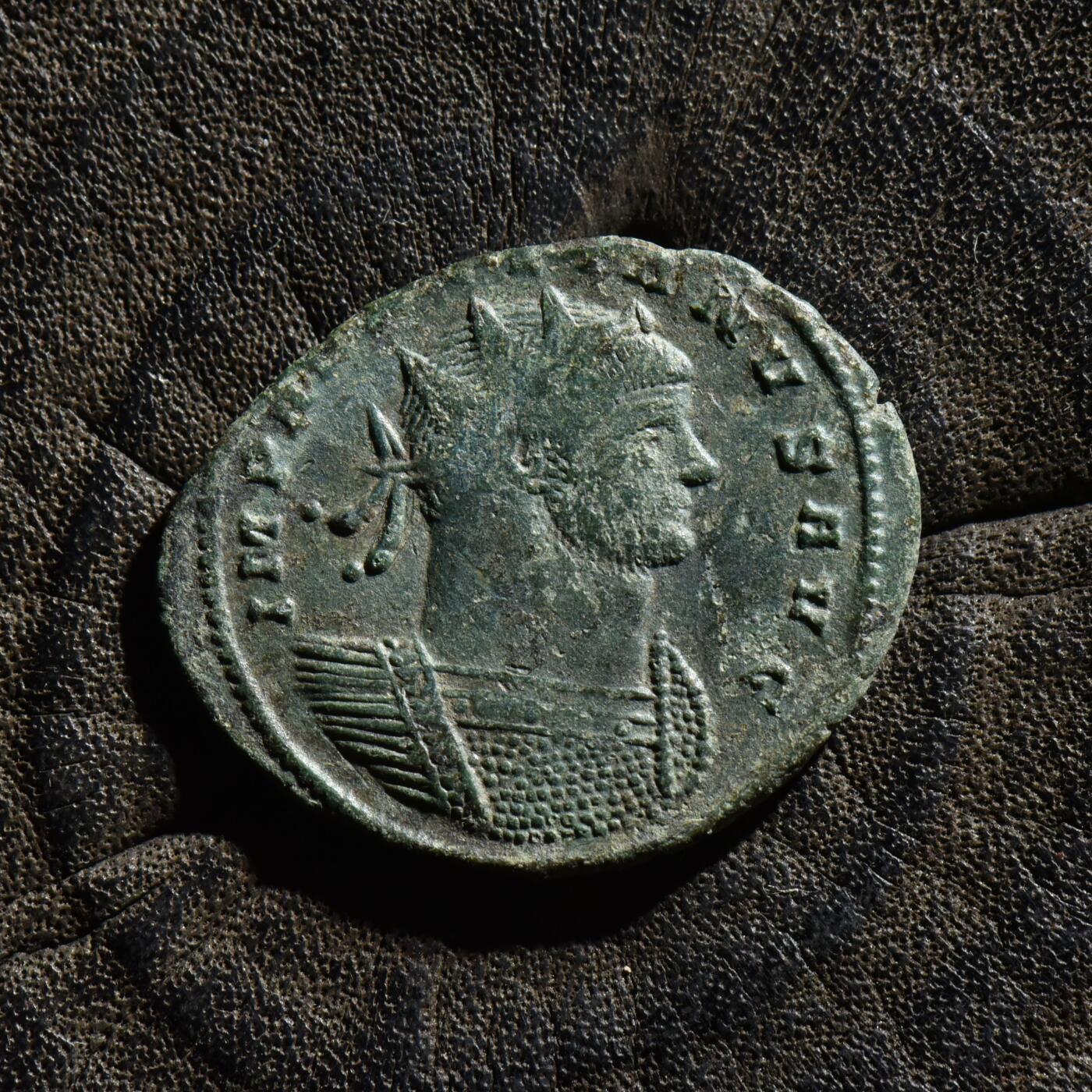 【良泉】【春节前最后一场】2月5日晚19.30点开拍！208组，本场结束后预存钱币的朋友请告知，将连同本场拍品一起邮寄，预祝诸位春节愉快！ 【藏家出品B】罗马帝国 公元270-275年 世界光复者奥勒良 安东尼安洗银币  ，3.24克