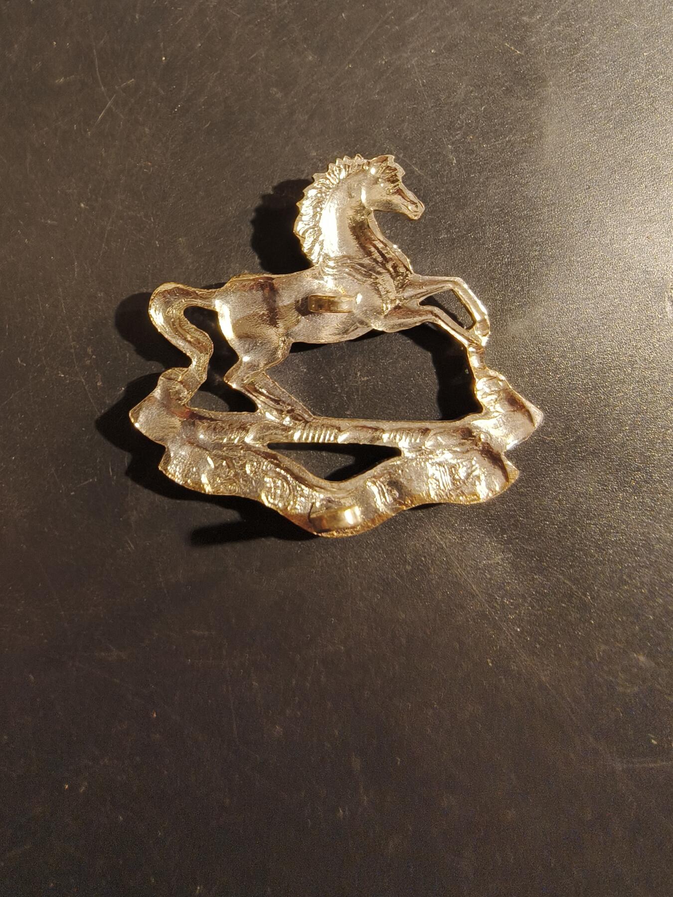 老王徽章第177期 英国国王皇家利物浦步兵团帽徽     女王时期