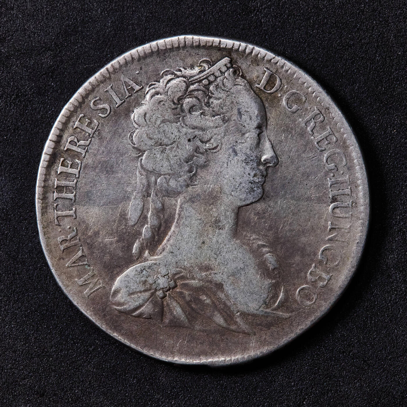 【俄甄集藏】“万象更新、马呈祥瑞”迎新春俄甄精品场-2026年(047)01-21 星期三 晚 19:30 全场包邮 神圣罗马帝国-匈牙利1741年玛利亚·特蕾莎皇后KB版圣母抱子1泰勒大银币，原味老包浆，稀少品种