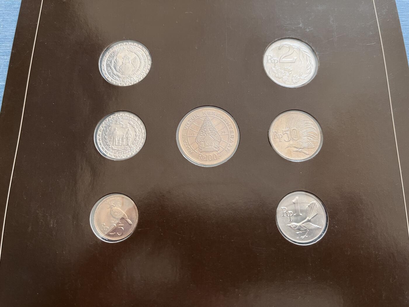 咖啡豆•收藏 2025年Jan_22th世界各国富兰克林套币拍卖 印度尼西亚/奥地利-世界各国UNC硬币套币富兰克林包装