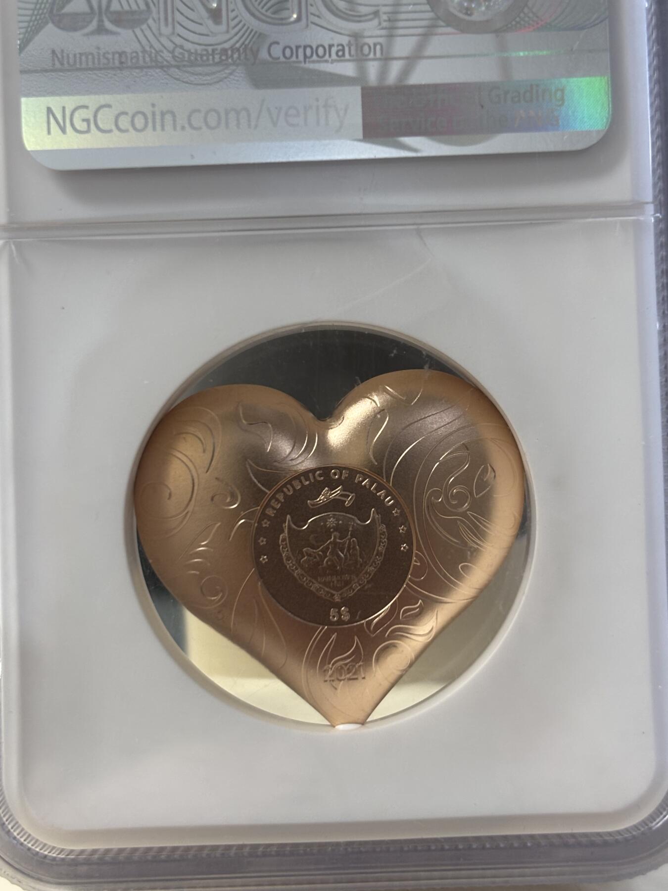 第188期拍卖 帕劳2021年情人节心形玫瑰金纪念银币NGC-MS70首无盒无证书，999银镀金，发行999枚