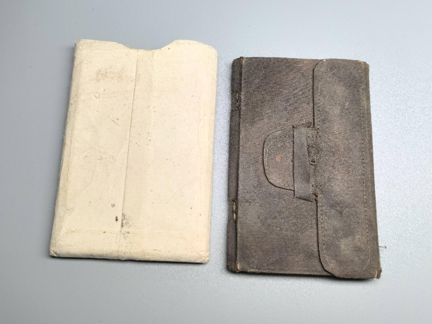 小驴勋章奖章收藏1月17日周六晚六点拍卖（珍爱和平，收藏战争，铭记历史，勿忘国耻，忠党爱国。有偿代拍，送拍规则在简介最后，参拍须阅读规则后再参拍，关系到运费包装发货时效真假辨别等关键信息，拍卖时不再发原图，看大图店主微信码在拍卖店铺介绍里） 少见明治时期日军手碟，有明治三十三年（清国庚子事变）的战斗经历。