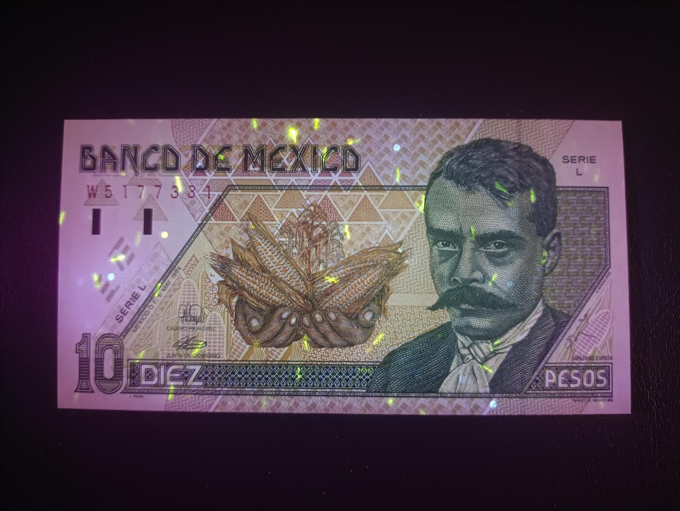 2026一月第三期，总213期 墨西哥1994年10比索UNC，独立领袖扎帕塔和解放农奴雕像