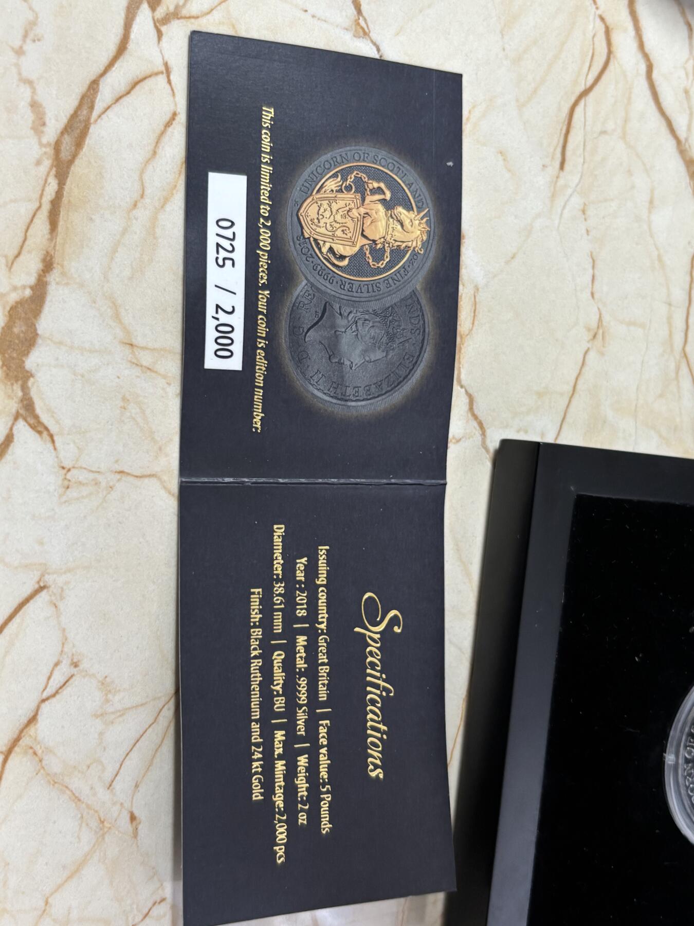 第188期拍卖 英国2018年女王神兽系列独角兽2盎司钌化镀金纪念银币，999银，发行2000枚，有氧化