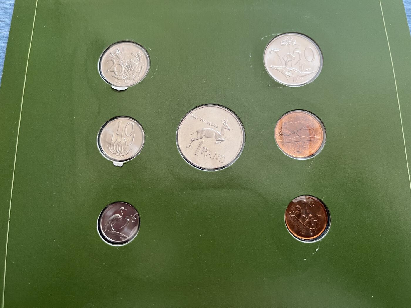 咖啡豆•收藏 2025年Jan_22th世界各国富兰克林套币拍卖 南非/香港-世界各国UNC硬币套币富兰克林包装