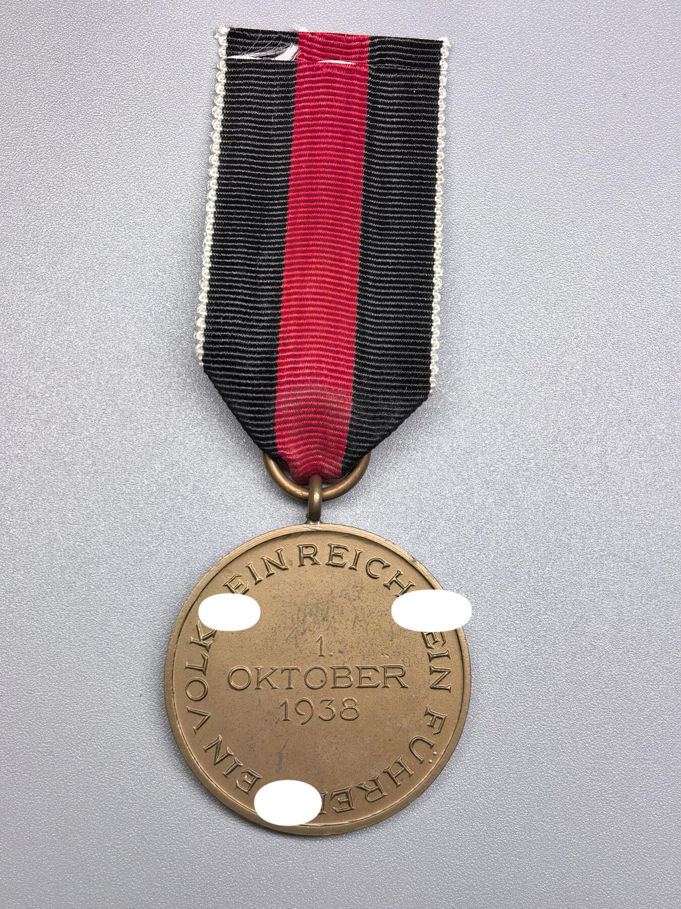 小驴勋章奖章收藏1月17日周六晚六点拍卖（珍爱和平，收藏战争，铭记历史，勿忘国耻，忠党爱国。有偿代拍，送拍规则在简介最后，参拍须阅读规则后再参拍，关系到运费包装发货时效真假辨别等关键信息，拍卖时不再发原图，看大图店主微信码在拍卖店铺介绍里） 得三苏台德回归奖章