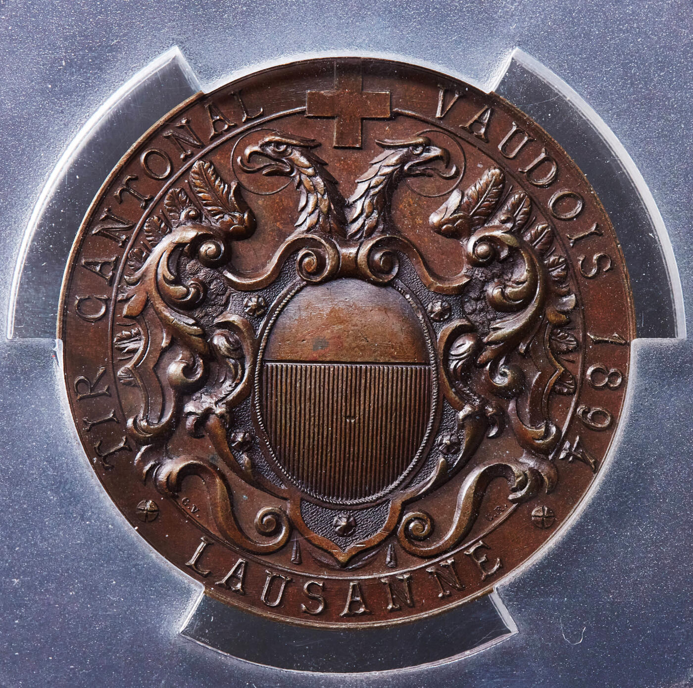 【俄甄集藏】“万象更新、马呈祥瑞”迎新春俄甄精品场-2026年(047)01-21 星期三 晚 19:30 全场包邮 瑞士1894纪念洛桑联邦射击节大铜章，PCGS SP63，巧克力包浆，高浮雕，经典品种，直径：45mm