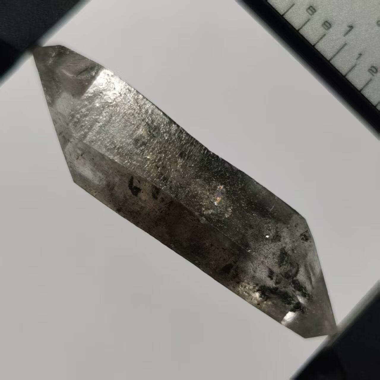 七河·世界币章小拍（总第34期） 藏家出品X696 云贵闪灵水晶原石 小手握双尖 