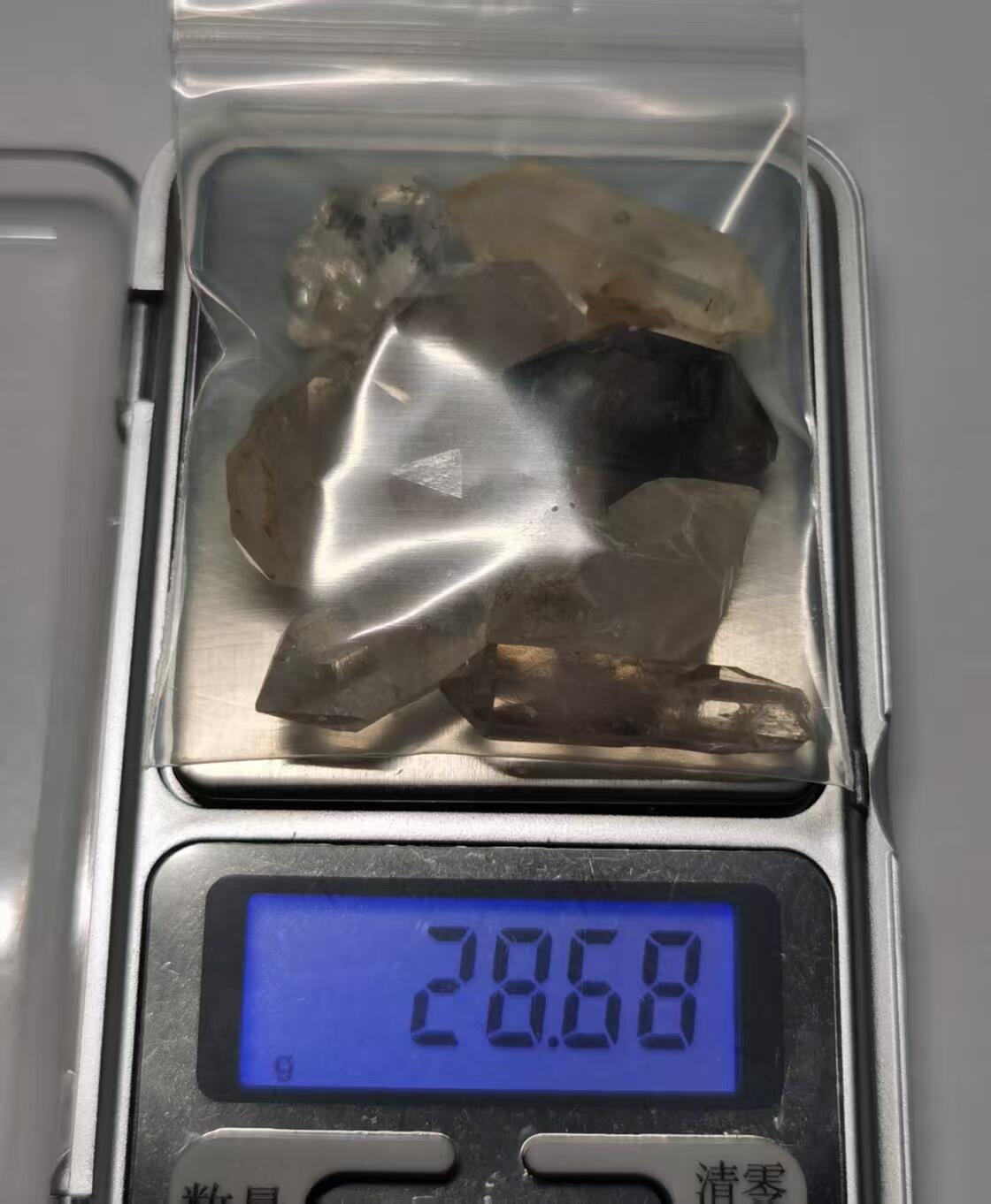 七河·世界币章小拍（总第34期） 藏家出品X715（3）云贵闪灵水晶原石 一组共9件