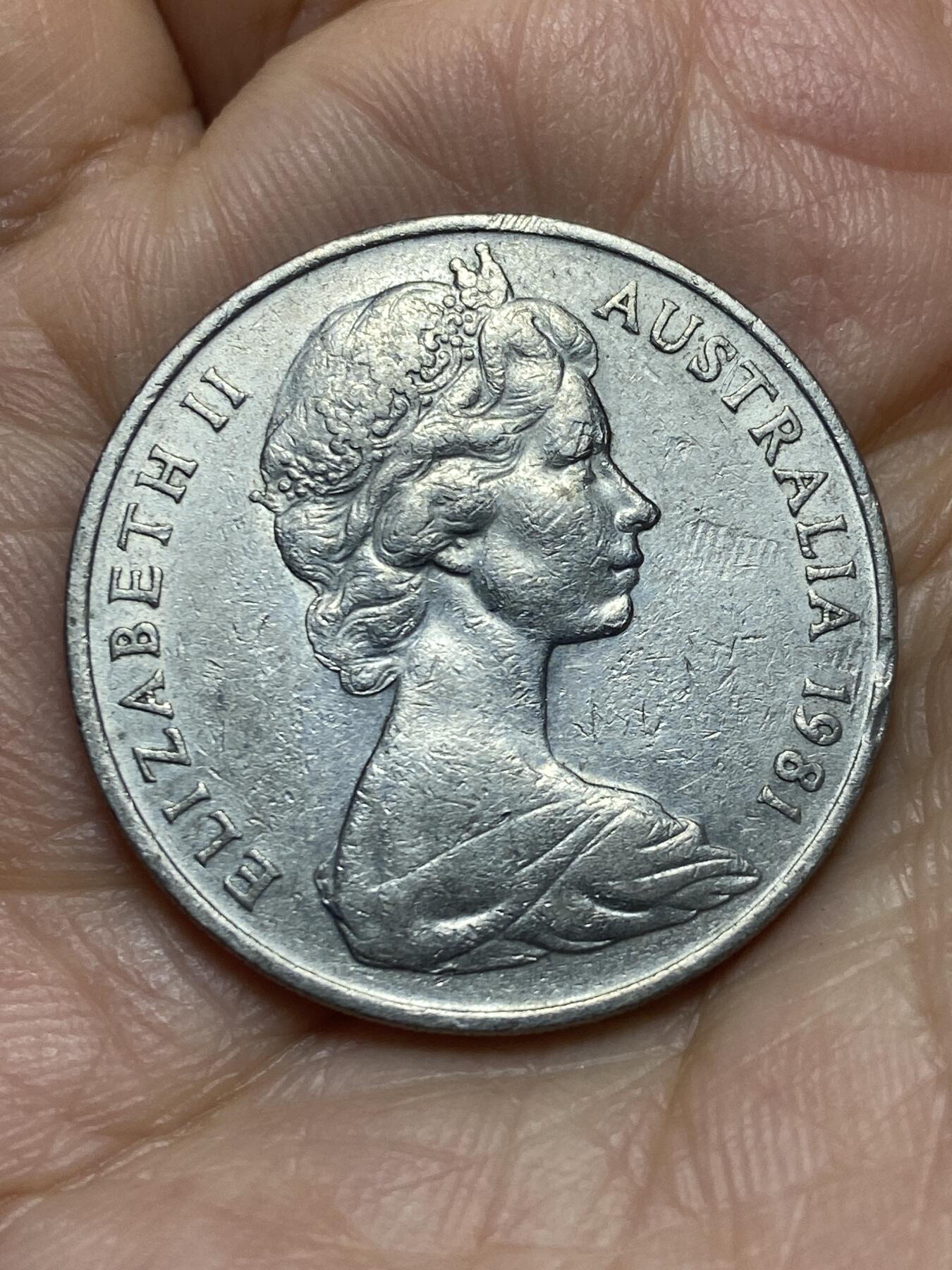 2026年第九场(总第一百七十八场）外国好品散币场(免佣金) 澳大利亚🇦🇺1981年20分(伊丽莎白二世中年花冠)