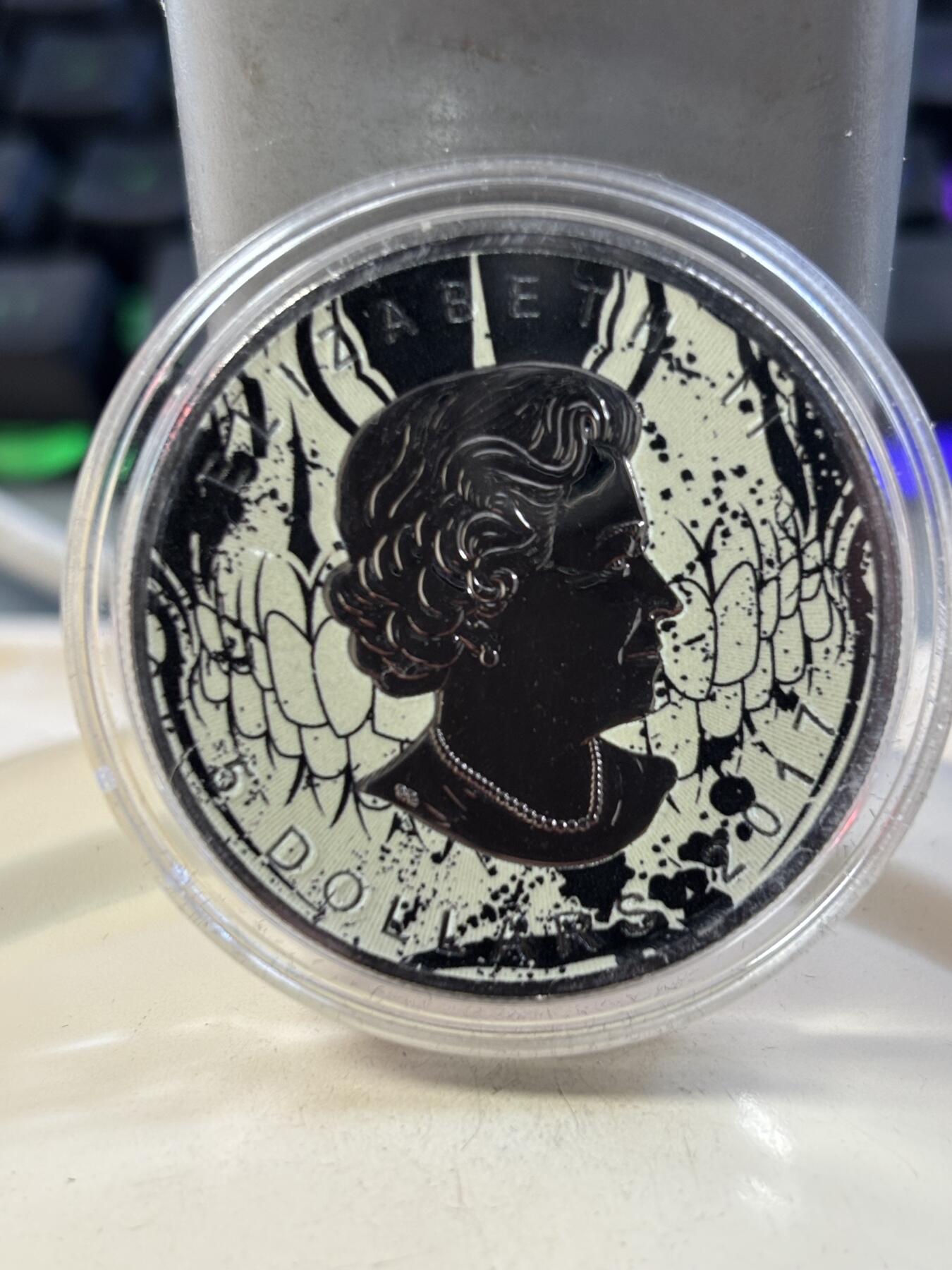 第188期拍卖 加拿大2017枫叶黑金帝国钌化骷髅1盎司黑钌银币，999银钌化，发行200枚