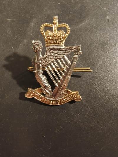 老王徽章第177期 - 英国皇家爱尔兰游骑兵团帽徽    女王时期