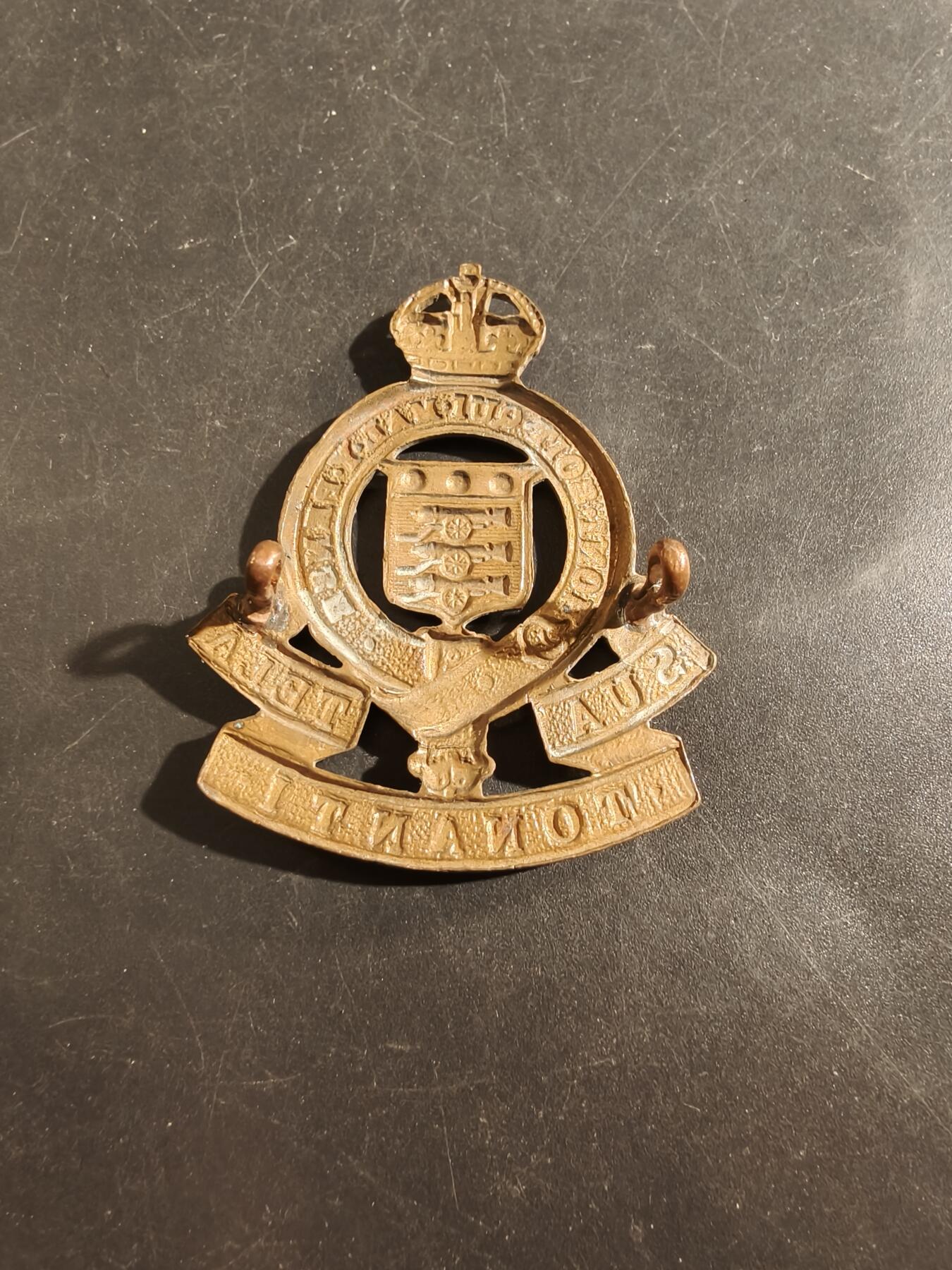 老王徽章第177期 英国皇家陆军军械署帽徽     一战时期