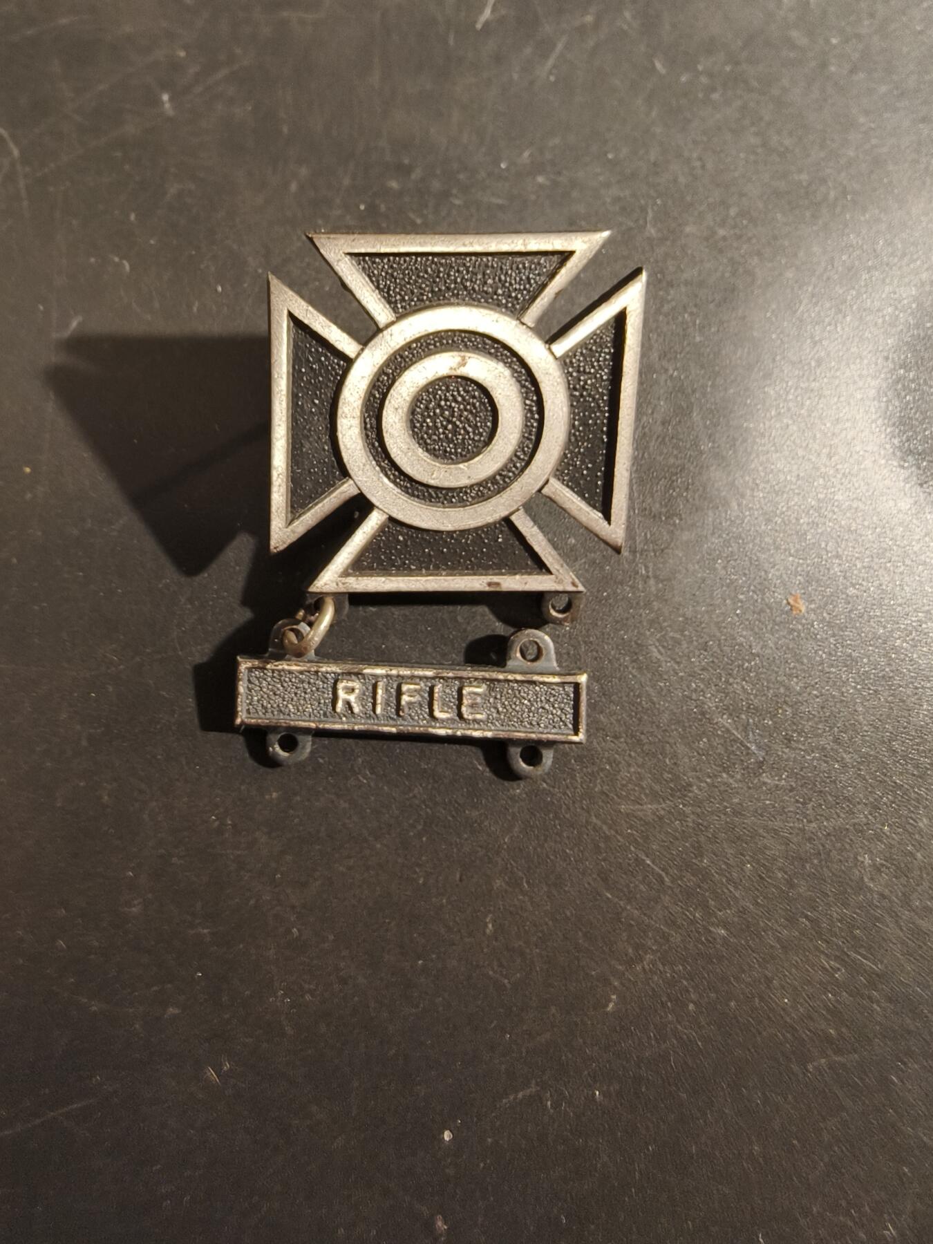 老王徽章第177期 美国步兵步枪神射手技能章    步枪勋条    包银