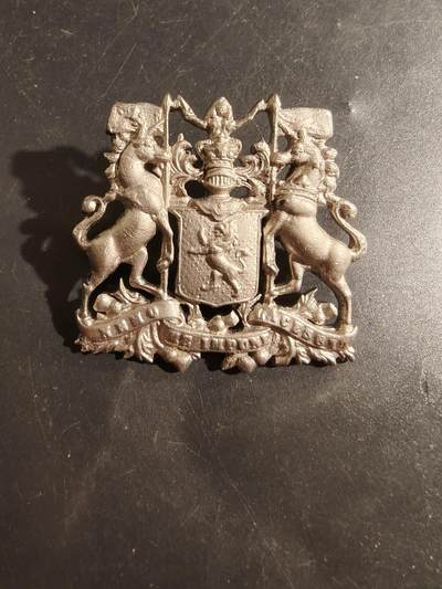 老王徽章第177期 - 英联邦南非开普炮兵与工程师尖顶盔帽徽       维多利亚时期    1891-1897版