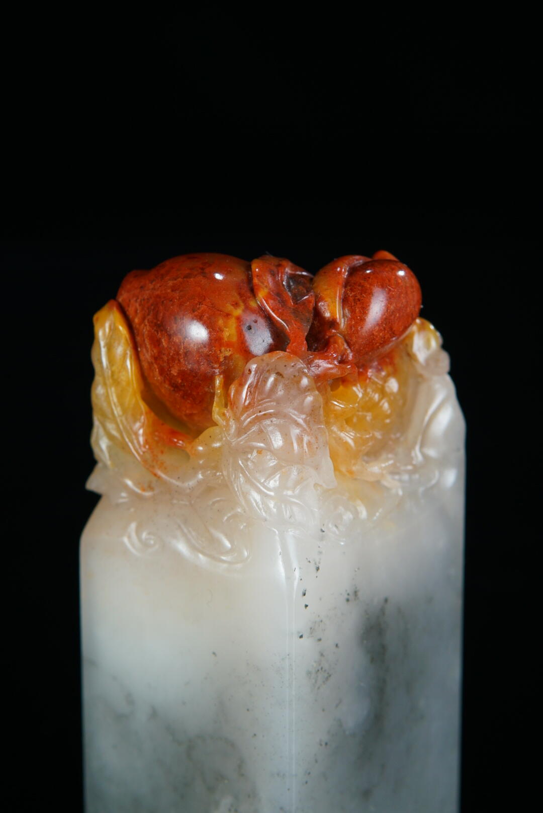 方寸藏珍·寿山田黄印章专场（一） 寿山三彩坑头石《佛手》钮章