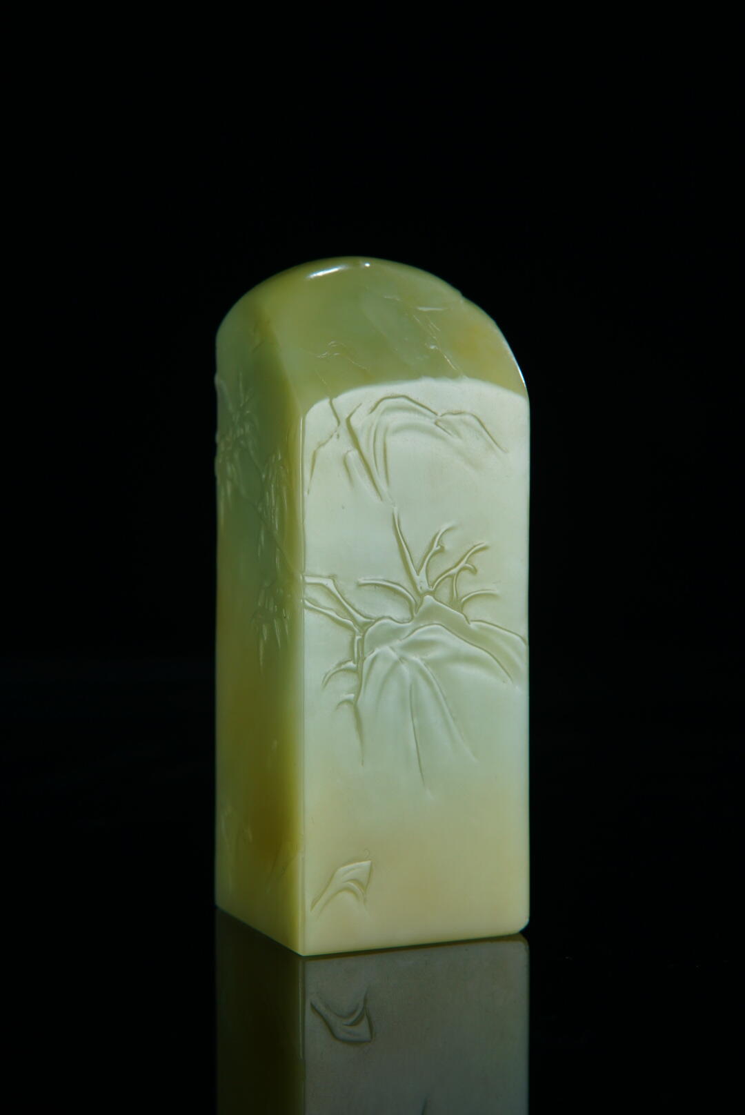 方寸藏珍·寿山田黄印章专场（一） 寿山艾叶绿《达摩》印章