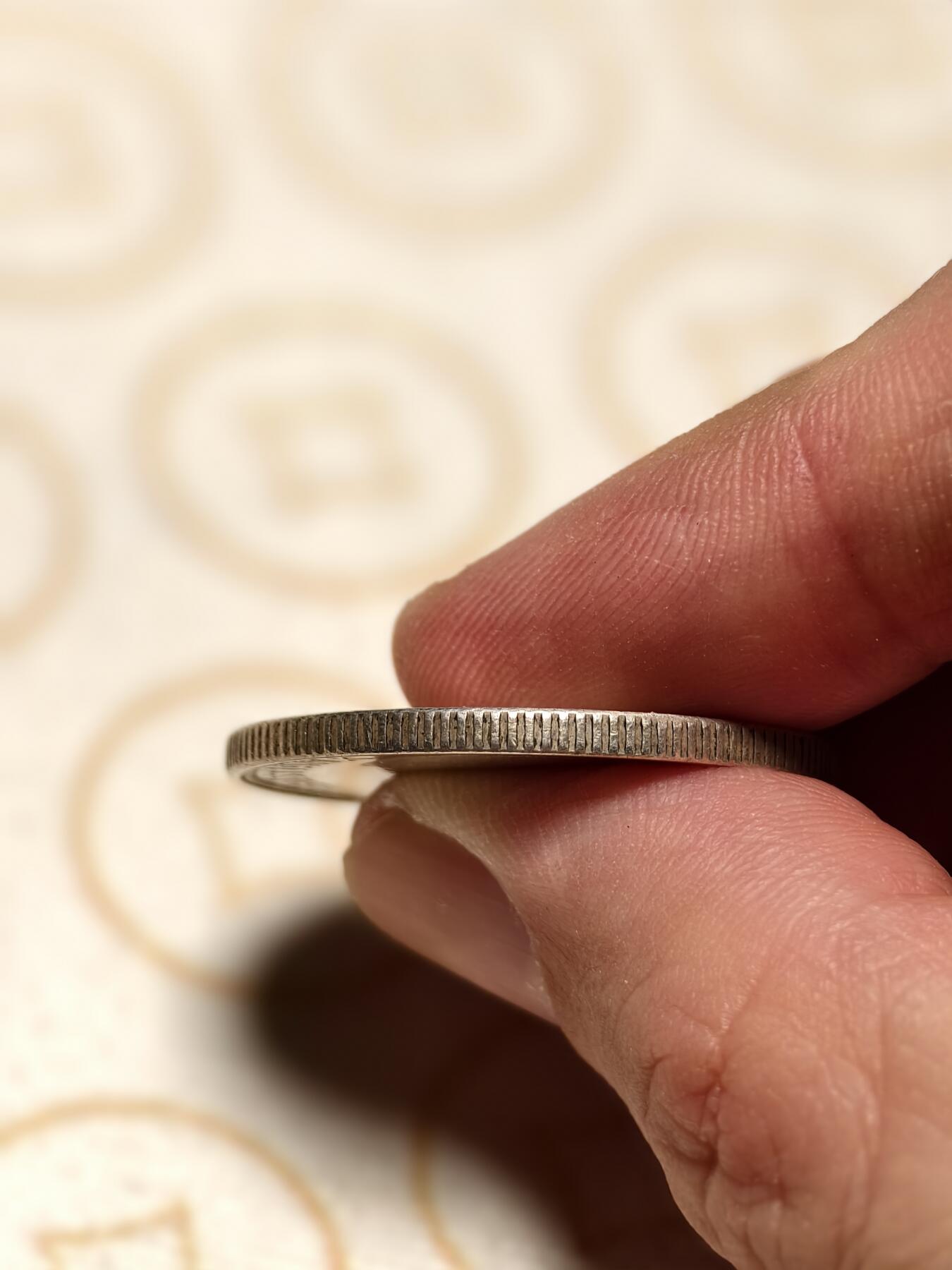 抚柳草堂-第九期章牌钱币（大寒专场） 奖章勋章限时免佣 满百包邮 放漏专场 1930丹麦克里斯蒂安十世60诞辰2克朗纪念银币  重15克 难得极美品带原光