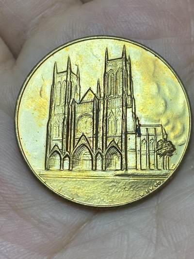 2026年第十场(总第一百七十九场）外国好品散币场(免佣金) - 美国🇺🇸纪念章，直径31.8mm，重10.67克(纽约圣约翰神明大教堂朝圣纪念章，铜镀金材质)