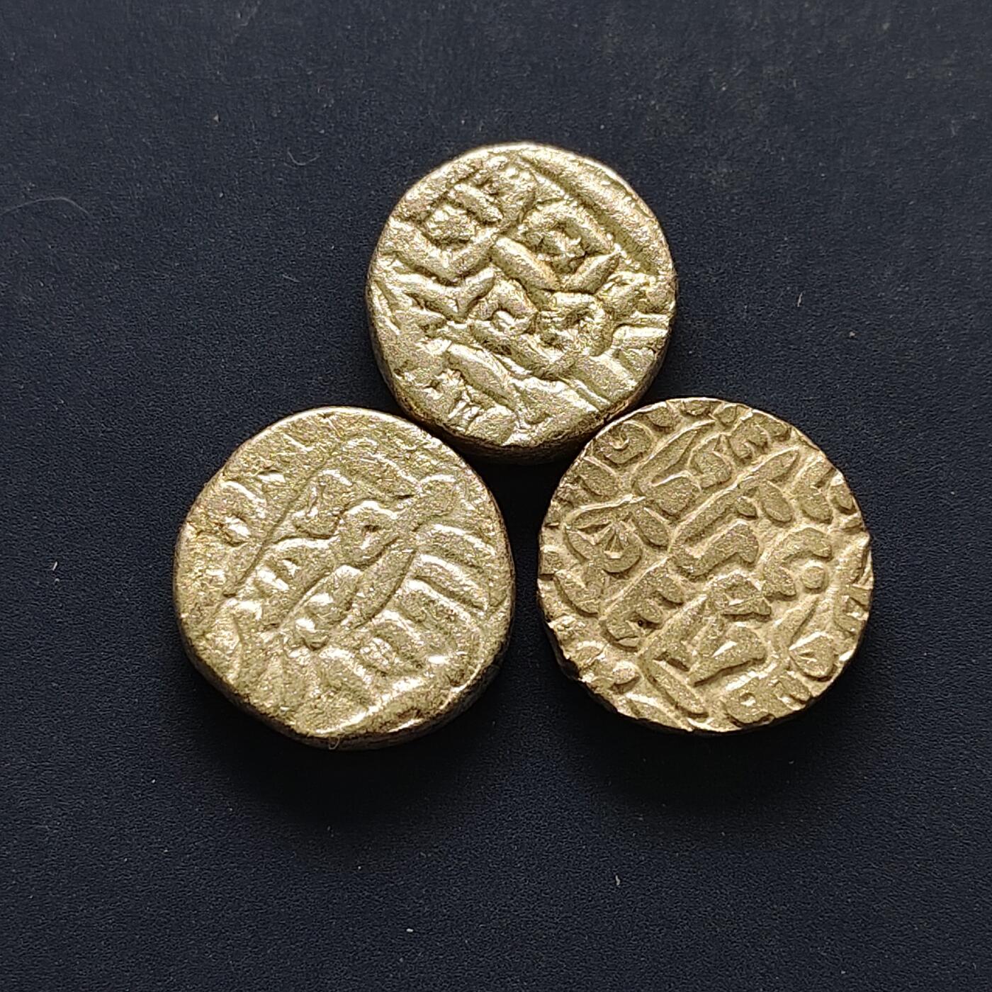 【全场包邮】纯粹捡漏拍497场-持续更新中 【古钱】丝绸之路沿线厚重银币3枚一组【28.45克估计900银左右，银价约500左右（按20元银价估算）】