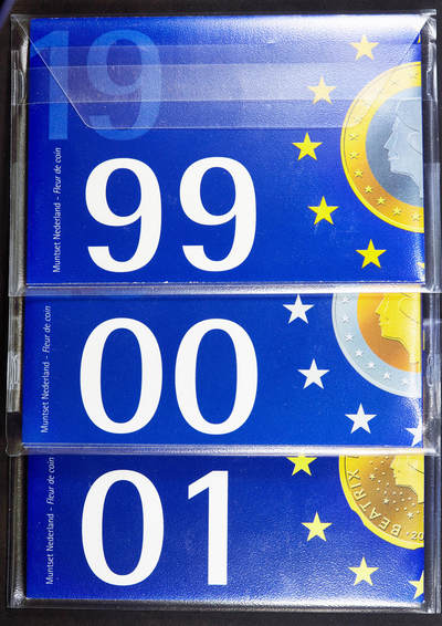 【俄甄集藏】“万象更新、马呈祥瑞”迎新春俄甄精品场-2026年(047)01-21 星期三 晚 19:30 全场包邮 - 荷兰1999-2001年贝娅特丽克丝女王5分-5盾册装硬币3套，最后的荷兰盾