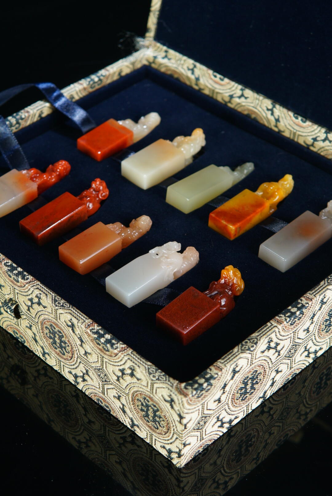 方寸藏珍·寿山田黄印章专场（一） 寿山石古兽钮章一组