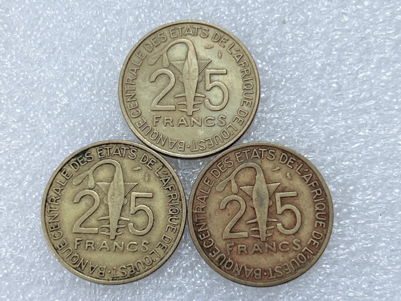 第一海外回流一元起拍收藏 散集专场  第294期 西非25法郎铜币 3枚