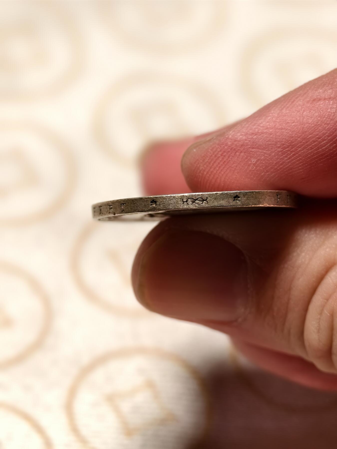 抚柳草堂-第九期章牌钱币（大寒专场） 奖章勋章限时免佣 满百包邮 放漏专场 1915意大利维克托里奥努玛埃莱三世 马车2里拉银币 重10g 雕刻精美细节到位 非常漂亮的品种