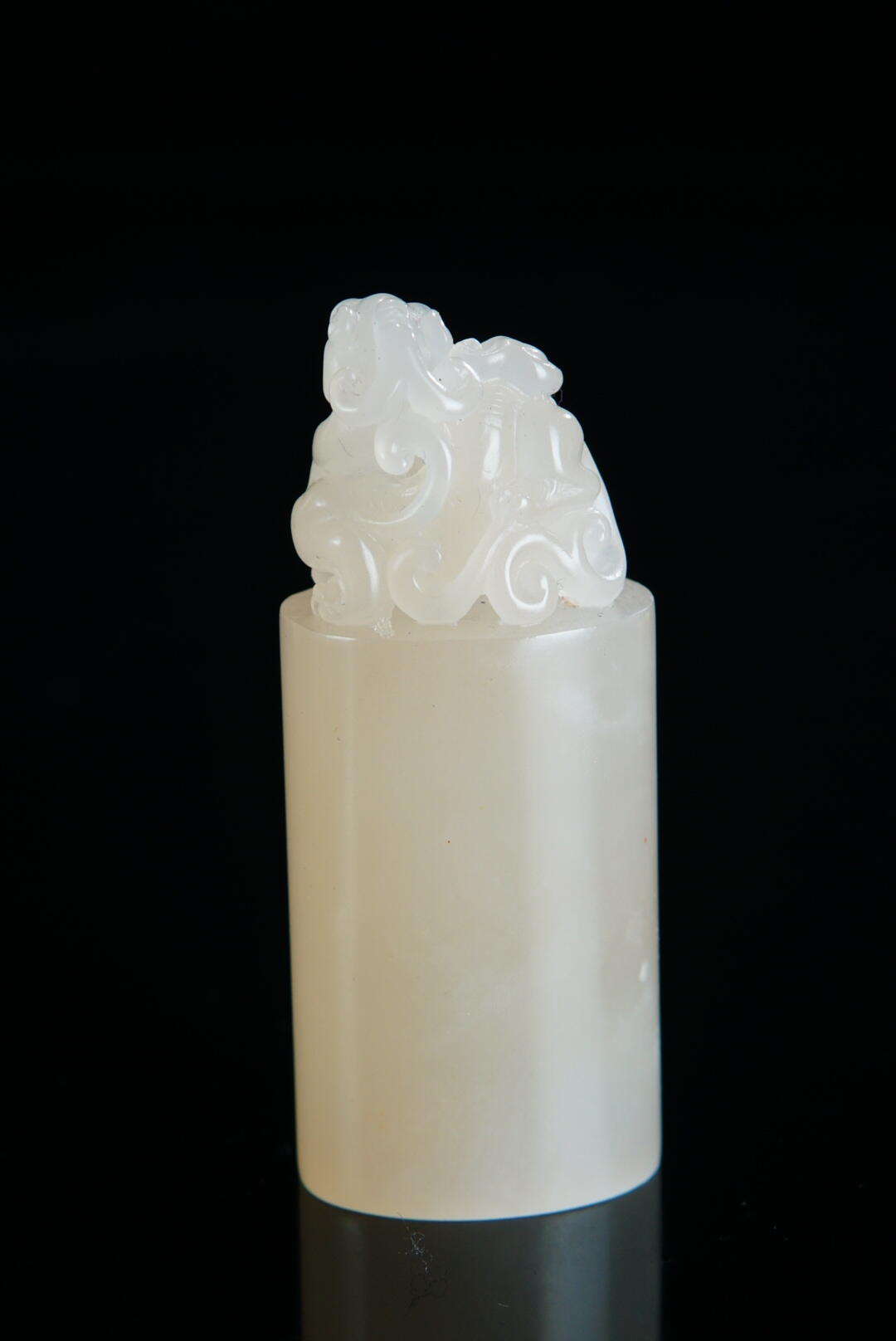 方寸藏珍·寿山田黄印章专场（二） 寿山荔枝洞石《瑞兽》钮章