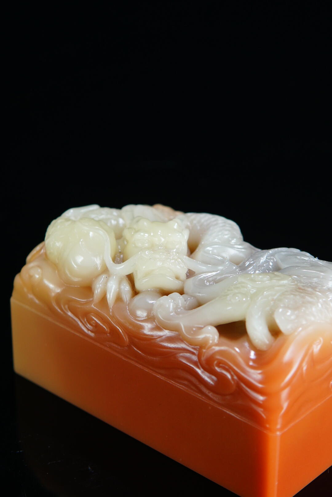 方寸藏珍·寿山田黄印章专场（二） 寿山芙蓉石《盘龙》印章