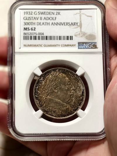 抚柳草堂-第九期章牌钱币（大寒专场） 奖章勋章限时免佣 满百包邮 放漏专场 - 1932瑞典古斯塔夫二世国王逝世300周年2克朗纪念银币 极重彩 厚包浆导致压分 Ngc ms62味道非常好