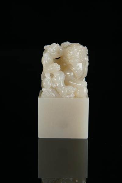 方寸藏珍·寿山田黄印章专场（一） - 寿山坑头石《五子登科》钮章