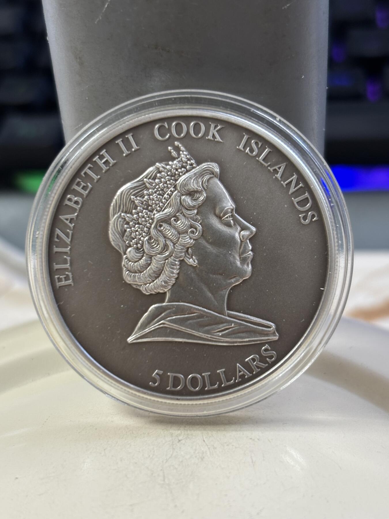 第188期拍卖 库克2010年奥巴马和马丁路德金仿古凹凸纪念银币套带证书，25克*2,925银