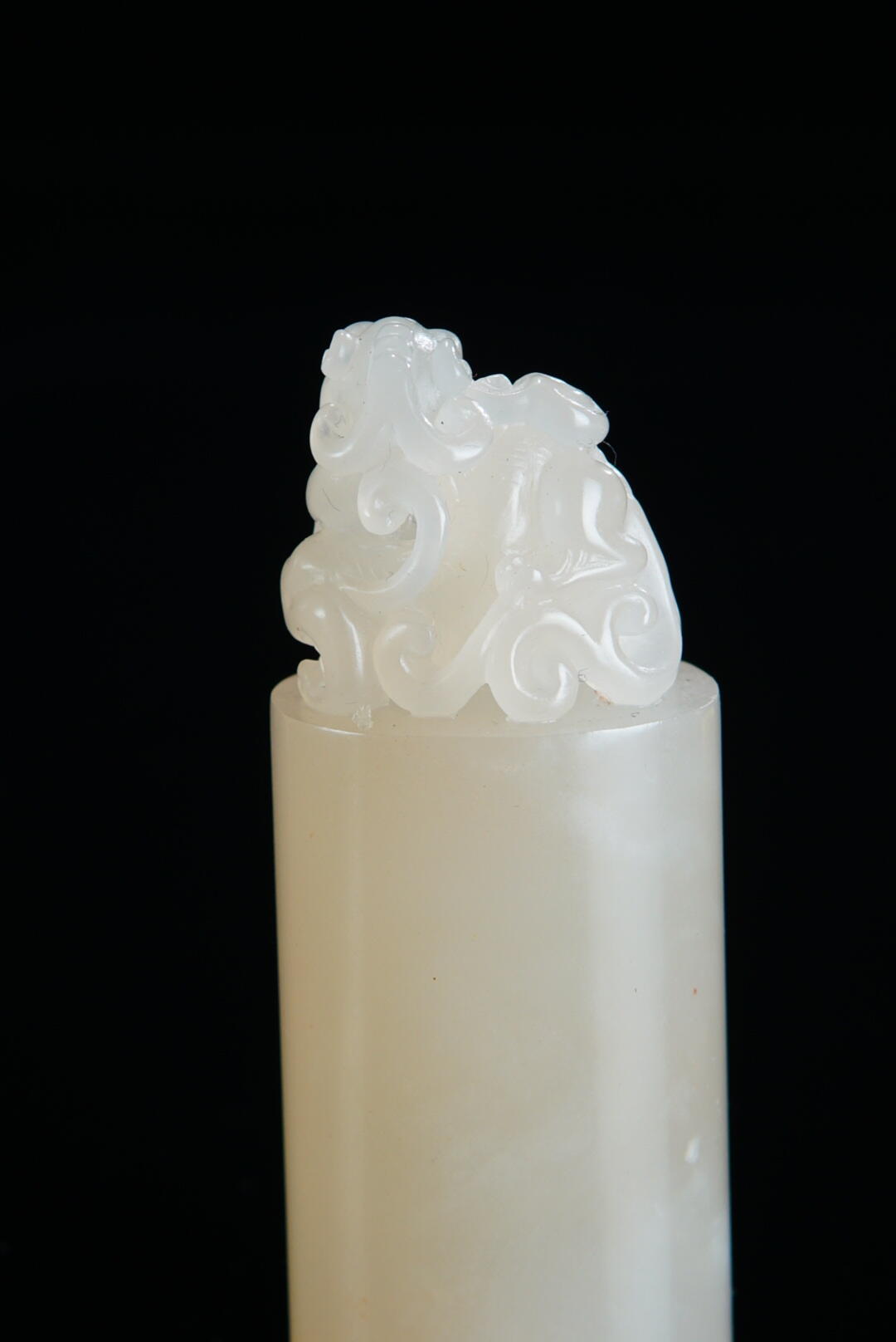 方寸藏珍·寿山田黄印章专场（二） 寿山荔枝洞石《瑞兽》钮章