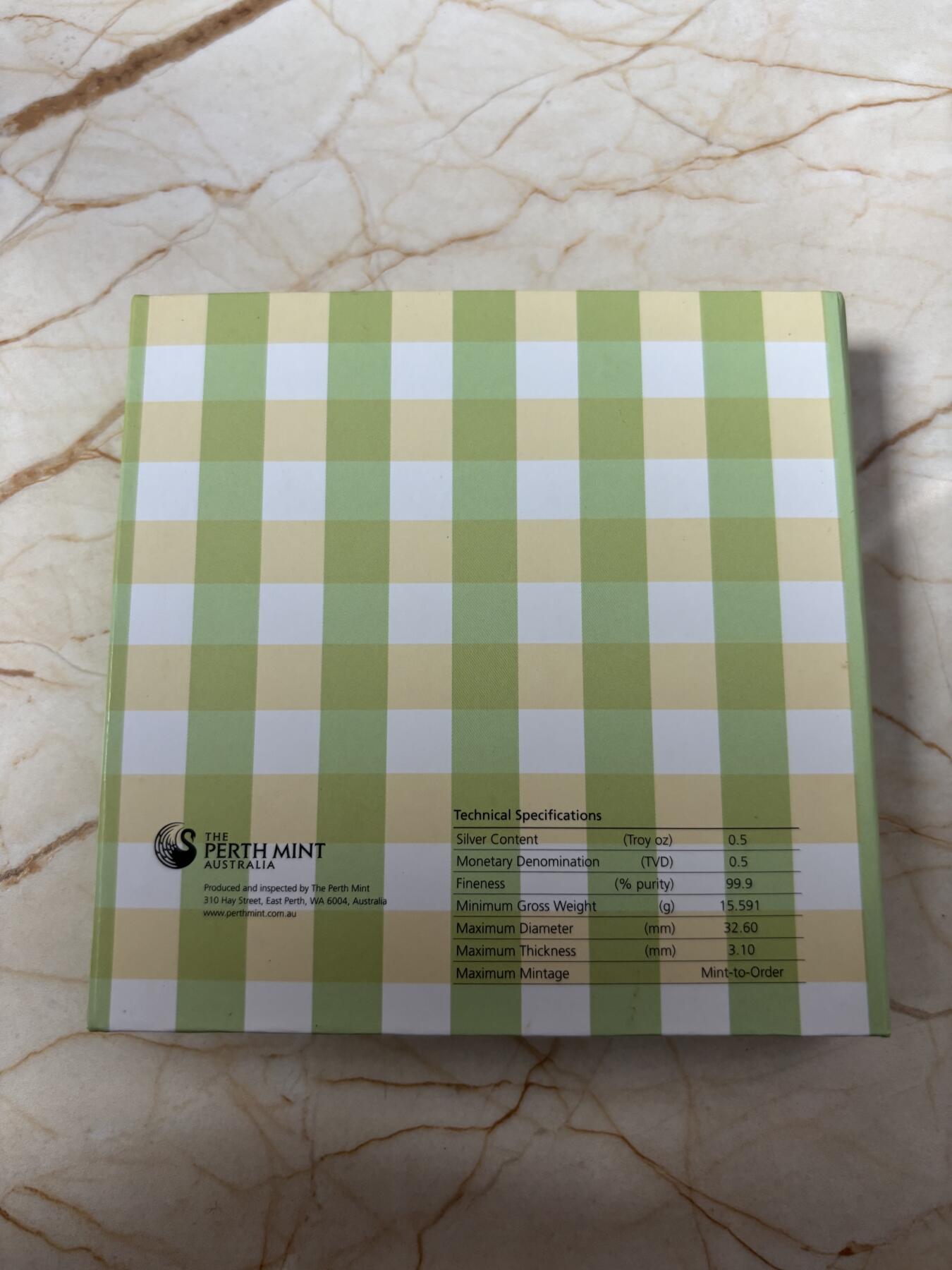 第188期拍卖 卡册图瓦卢2014年1/2盎司初生宝宝彩色纪念银币，999银，