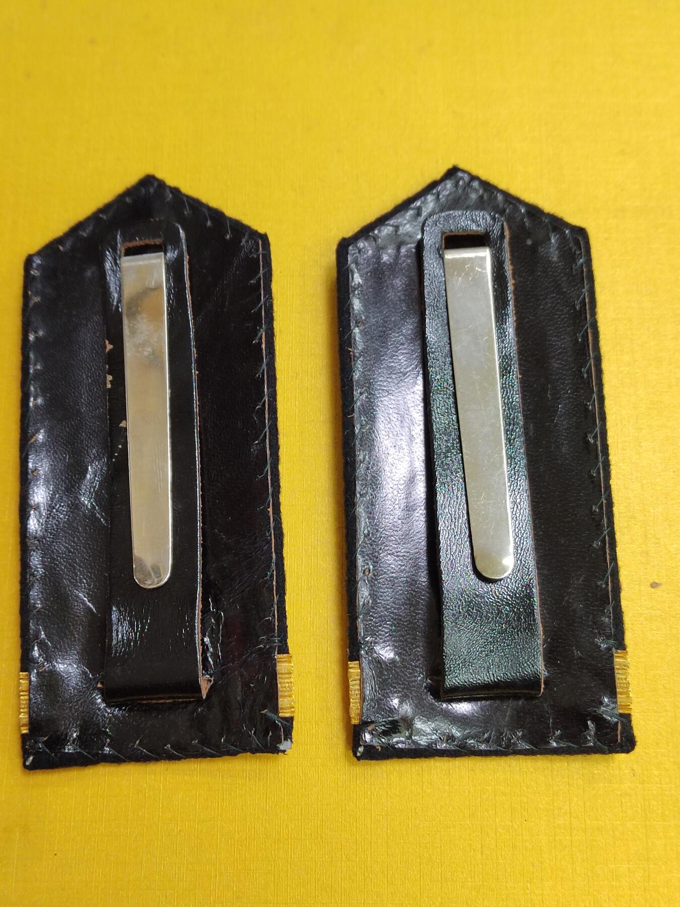 PCAI钱币  17-716  纪念章证章杂項专场 肩章一副