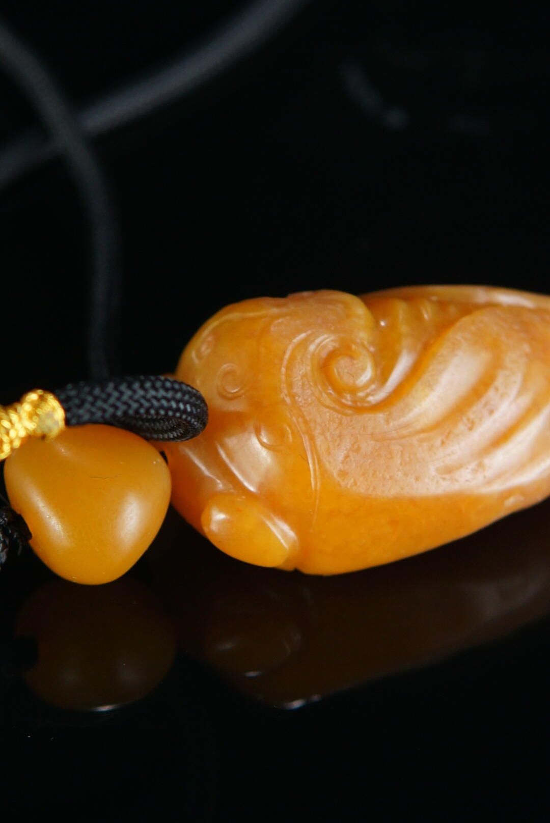 方寸藏珍·寿山田黄印章专场（一） 寿山田黄石《一鸣惊人》挂饰