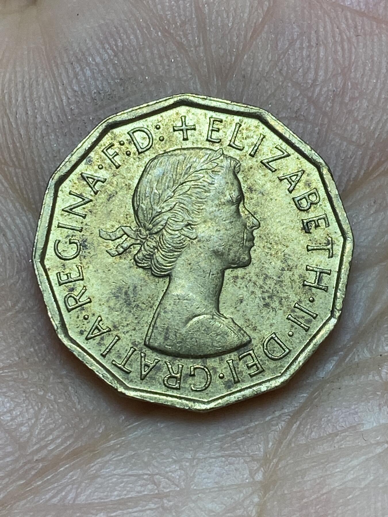 2026年第十场(总第一百七十九场）外国好品散币场(免佣金) 英国🇬🇧1967年3便士(伊丽莎白二世青年桂冠第二版，普制币关门年)