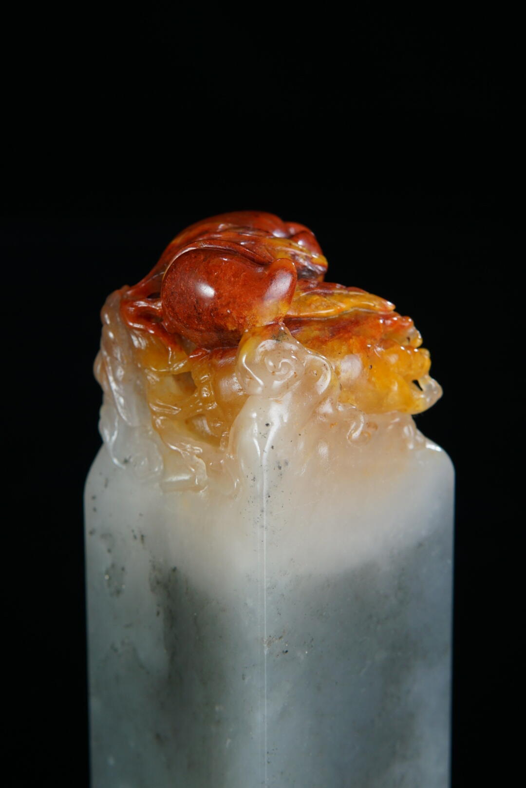 方寸藏珍·寿山田黄印章专场（一） 寿山三彩坑头石《佛手》钮章