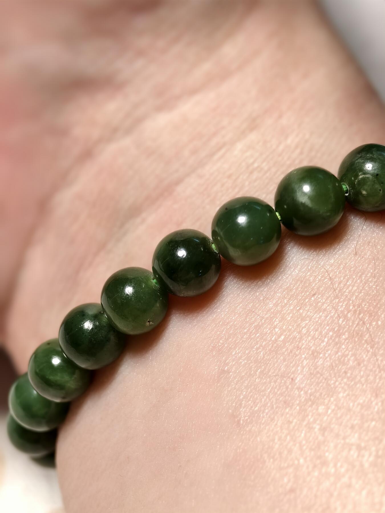 抚柳草堂-第九期章牌钱币（大寒专场） 奖章勋章限时免佣 满百包邮 放漏专场 和田玉碧玉手串 珠径8mm 碧玉颜色不错个别珠子有瑕疵