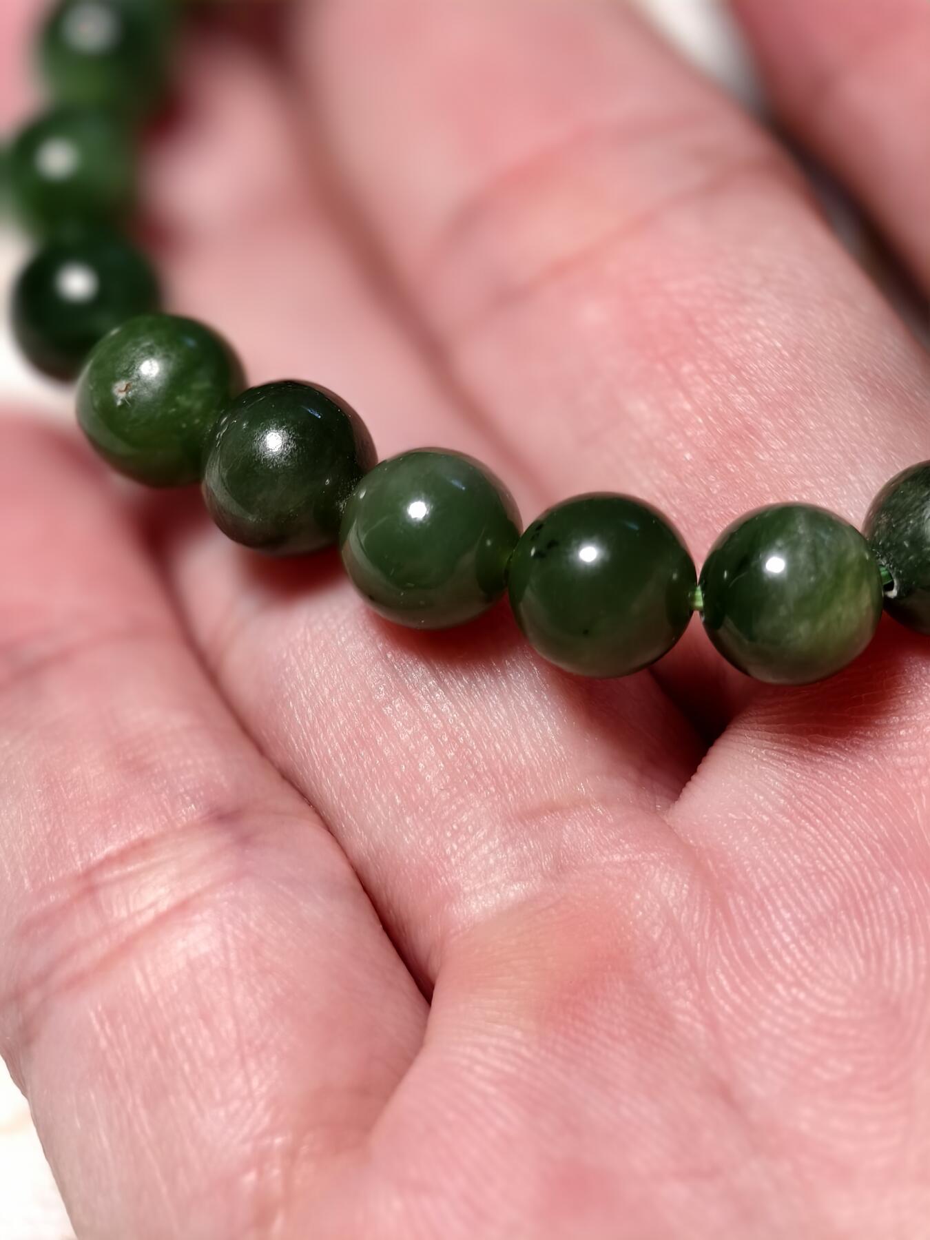 抚柳草堂-第九期章牌钱币（大寒专场） 奖章勋章限时免佣 满百包邮 放漏专场 和田玉碧玉手串 珠径8mm 碧玉颜色不错个别珠子有瑕疵